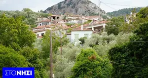 Ένα παιδί, ένα καφενείο και ένα χωριό που επιμένει