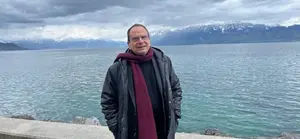 “Ανυπακοή” ένα βιβλίο που μας βάζει απέναντι σε σκληρές και αμείλικτες αλήθειες -βιβλιοκριτική- γράφει ο Χρήστος Ράμμος