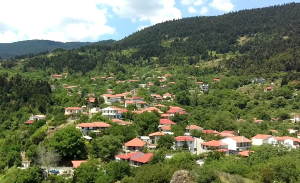 Τα πιο ρομαντικά χωριά της Ελλάδας για μια φθινοπωρινή εξόρμηση