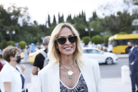 Ανατροπή με τα ασφαλιστικά μέτρα: Ο Νίκος Καρβέλας δεν απαγορεύει στην Άννα Βίσση να λέει τα τραγούδια του