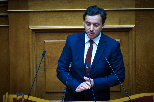 Αναστάτωση στο ΠΑΣΟΚ από τη δήλωση Πάνα – Η συζήτηση που θέλει να «φρενάρει» ο Ανδρουλάκης και το «δώρο» στην κυβέρνηση