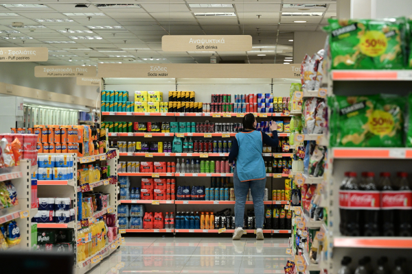 In 2026, Greek Households Need €800 More to Buy What They Did in 2025