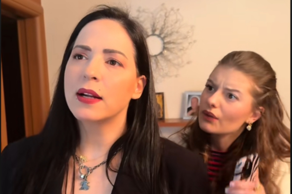 Το επικό reunion του «Ευτυχισμένοι Μαζί» στο Tik Tok 16 χρόνια μετά (Βίντεο)