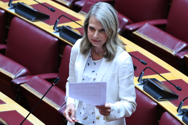 Επίκαιρη Ερώτηση Μ. Αποστολάκη για τον τραπεζικό αποκλεισμό εκατ. πολιτών: «67 δήμοι είναι χωρίς υποκατάστημα τράπεζας»