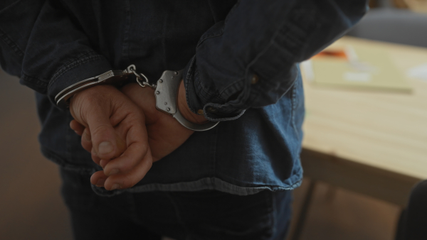 Θάνατος 20χρονης έπειτα από χρήση MDMA: Προσωρινά κρατούμενος ο 22χρονος φερόμενος προμηθευτής