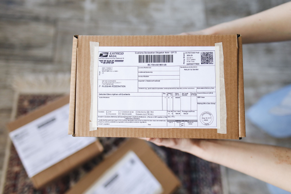 Μόνο με μετρητά στα courier: Αυτά είναι τα πρόστιμα μη συμμόρφωσης