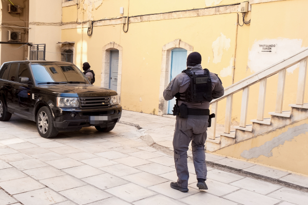 Χανιά: Προφυλακιστέος 59χρονος για ασέλγεια σε βάρος της ανήλικης βαφτιστήρας του