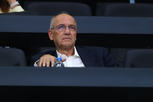 ΕΣΗΕΑ: «Η επιλεκτική πρόσκληση σε συνέντευξη τύπου πλήττει το δικαίωμα των πολιτών στην ενημέρωση»