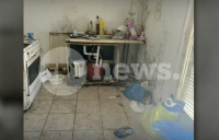 Άγιοι Ανάργυροι: Σε αυτό το σπίτι ζούσαν σε άθλιες συνθήκες τα τρία παιδιά (βίντεο)
