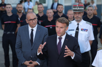 Μαζικές διαδηλώσεις και επεισόδια στη Γαλλία: Υπέβαλε παραίτηση ο υπ. Εσωτερικών, δεν έγινε δεκτή από Μακρόν - «Χάσαμε τον έλεγχο»