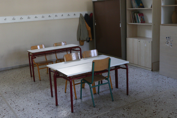 Δήμος Μεγαρέων για δωρεά Κασιδιάρη στο 1ο Δημοτικό σχολείο: «Είχαμε φτιάξει τη στέγη του σχολείου»