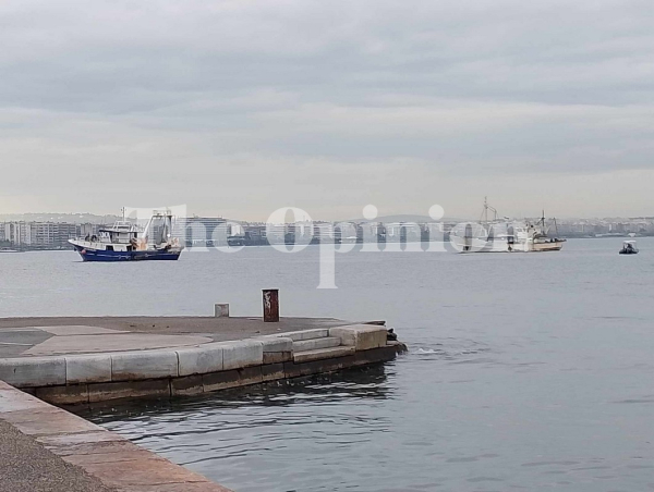 Θεσσαλονίκη: Απόβαση ψαροκάικων στο Λευκό Πύργο