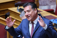 Νέο βίντεο από τη Ζωή και την Πλεύση Ελευθερίας: The Cracker vs the Predator! Ή «Τενεκέδες»