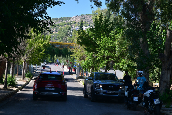 Φωτιά στο Ποικίλο Όρος: Κλειστοί δρόμοι σε Χαϊδάρι, Σκαραμαγκά, Περιφερειακή Αιγάλεω - Αυξημένη η κίνηση στον Κηφισό
