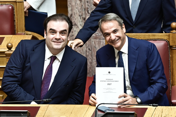 Πιερρακάκης: «Η πρόοδος της οικονομίας να γίνεται πρόοδος για κάθε οικογένεια»