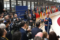 Σε εξέλιξη το μπρα-ντε-φερ για τον ευρωπαϊκό προϋπολογισμό: Τα δύο στρατόπεδα