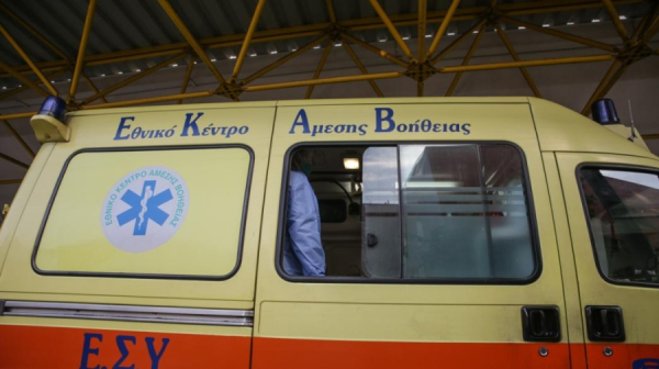 Χαλκιδική: Τραυματίστηκε 64χρονη λουόμενη που γλίστρησε από βράχο στις Καβουρότρυπες