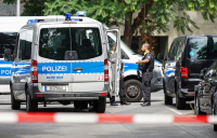 Συναγερμός μετά την επίθεση στο Βερολίνο: Σήμα στα σύνορα για τον σεσημασμένο δράστη (βίντεο)