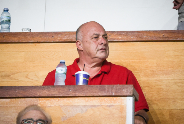 Μπέος για Κασιδιάρη: «Να μην του απαγορεύσουν να κατέβει στις εκλογές»