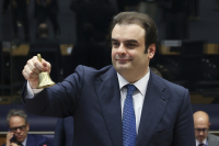 Eurogroup: Μήνυμα Πιερρακάκη στη Γαλλία για άμεση ψήφιση του προϋπολογισμού του 2027