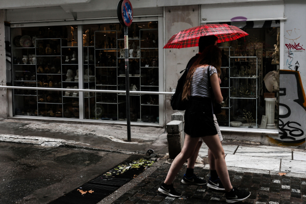 Ζιακόπουλος για καιρό: Διπρόσωπο το ποδαρικό του Σεπτέμβρη - Στα ύψη ο υδράργυρος, έρχονται καταιγίδες