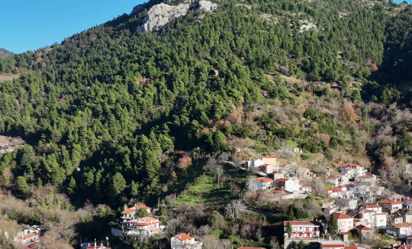 Φθινοπωρινοί προορισμοί: 5 κοντινά χωριά για τα κρύα Σαββατοκύριακα που έρχονται