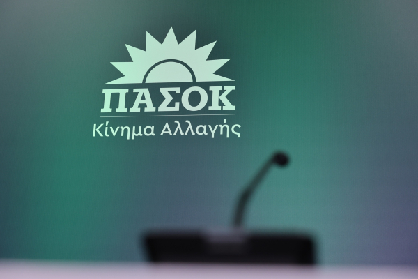 Γιατί πανηγυρίζει το ΠΑΣΟΚ για τη δημοσκόπηση της Interview;