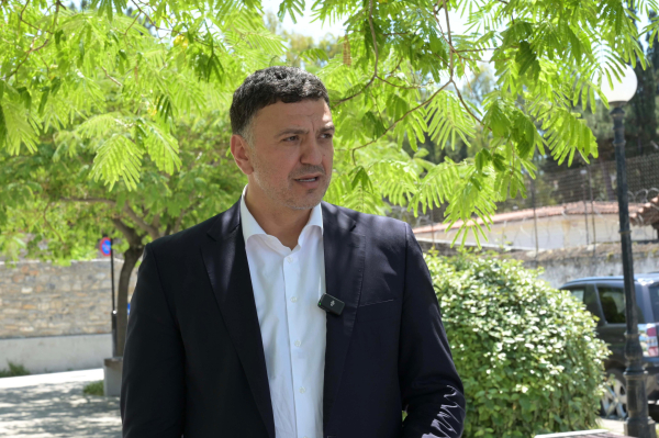 Κικίλιας από Χαλκίδα: «Μεταφέρουμε το εμπορικό λιμάνι, αναβαθμίζουμε το παραλιακό μέτωπο και ενισχύουμε την τοπική οικονομία»