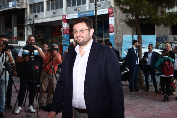 Ζαχαριάδης για τη στεγαστική κρίση: «Η απάντηση δεν πρέπει ''δώστε στους εργολάβους δύο ορόφους ακόμη και βλέπουμε''»