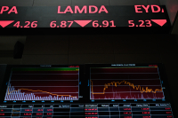 Χρηματιστήριο Αθηνών: Πτώση 2,02% με αναταράξεις λόγω STOXX – Στα 414 εκατ. ευρώ ο τζίρος