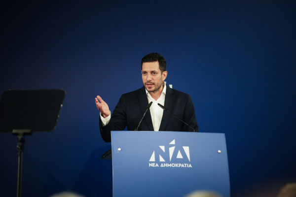 Ξαναζεσταίνεται η θεωρία των δύο άκρων