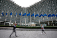 Το deal Τραμπ - Πούτιν, η κλιμάκωση της έντασης από τη Ρωσία και τα διλήμματα της ξεκρέμαστης Ευρώπης