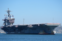 Επέστρεψε στις ΗΠΑ το USS Abraham Lincoln μετά από 10 μήνες στη θάλασσα