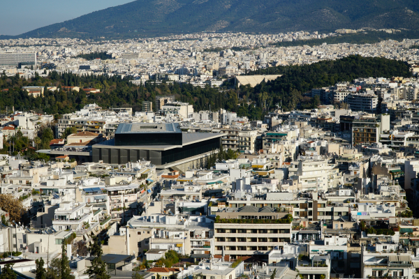 Greece’s Rental Squeeze Deepens as Prices Rise as Much as 16.7%