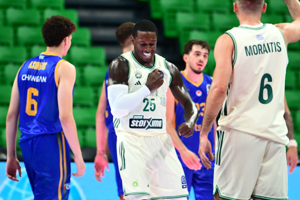 Παναθηναϊκός - Περιστέρι 95-75: «Περίπατος» στην επιστροφή Ναν και Σλούκα