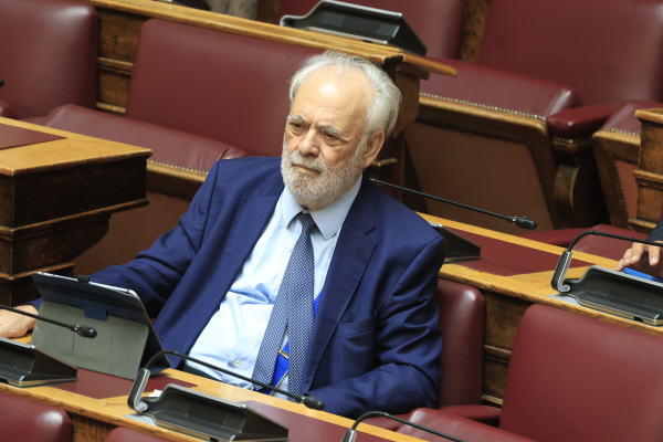 Ο Δραγασάκης πρότεινε να προσκληθεί η Νάβι Πιλάι στη Βουλή: «Θετικός ο Κακλαμάνης»