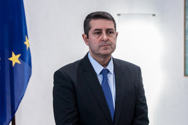 Σε φάση αναστοχασμού