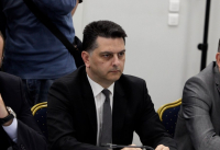 ΝΙΚΗ: «Κύριε Μπεκίρη, έχει διοριστεί στη Βουλή, επί προεδρίας Τασούλα, συγγενικό σας πρόσωπο;»