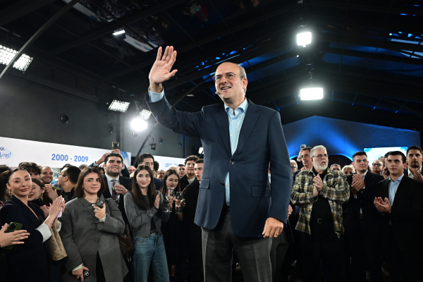 Κωστής Χατζηδάκης προς ΟΝΝΕΔίτες: Πάρτε στην πλάτη σας την επόμενη εκλογική μάχη, κρίνεται το μέλλον της χώρας