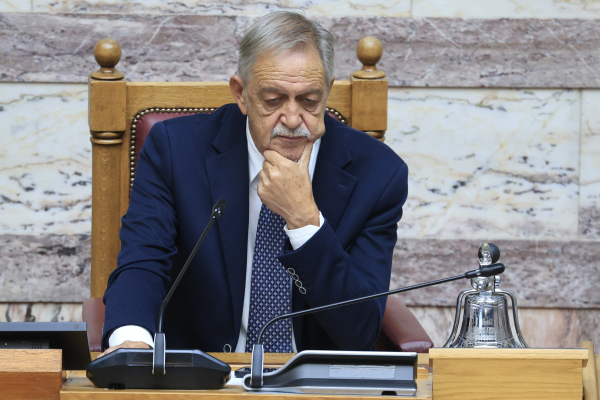 Ο Πάρις έκανε την έκπληξη