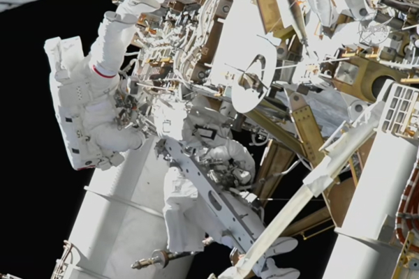 NASA: Live ο διαστημικός περίπατος των αστροναυτών