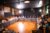 Τσίπρας: Η συσσώρευση ολιγοπωλίων πιέζει τη μικρομεσαία επιχειρηματικότητα και τους αυτοαπασχολούμενους