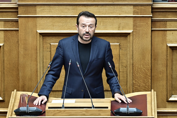 Παππάς: Θεσμική διολίσθηση από τη ΝΔ στο θέμα της Ακρίτα για τη θέση της αντιπροέδρου της Βουλής