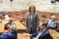Απάντηση Μπακογιάννη για Σαμαρά: «Στόχος του είναι να κάνει ζημιά στη ΝΔ»