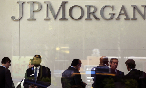 Η JPMorgan κάνει προσλήψεις στην Αθήνα, κέρδη για το Family Office της Εριέττας Κούρκουλου, ο «Rokos» και ο «Ρόκος», η Kayak και η σεναριολογία για Optima, Credia και Εθνική Τράπεζα