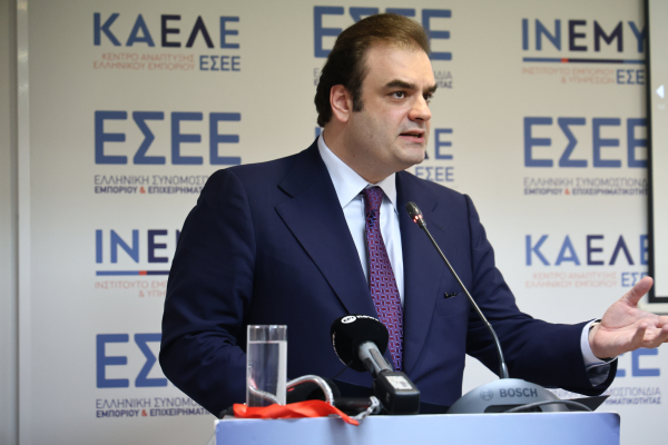 Πιερρακάκης: Εντός Οκτωβρίου στη Βουλή το νέο πλαίσιο για τους servicers και η ρύθμιση για τις 120 δόσεις