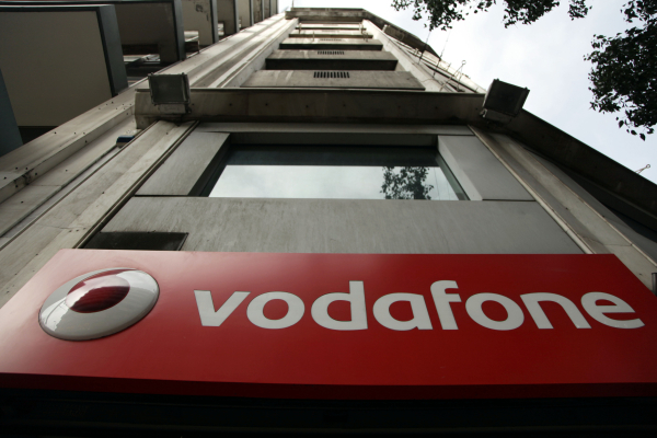 Σοβαρή καταγγελία εργαζομένων Vodafone: «Δρομολογείται απόλυση εργαζόμενης με μόνιμη βλάβη υγείας»